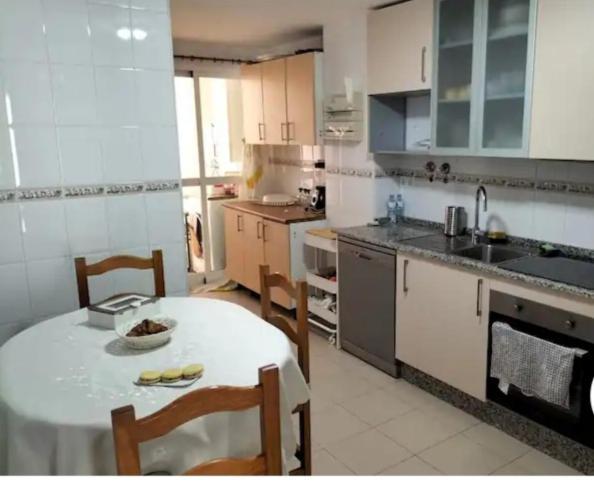 Torremolinos Alquilo Habitacion Con Bano Compartido Y Cocina Compartida Dış mekan fotoğraf